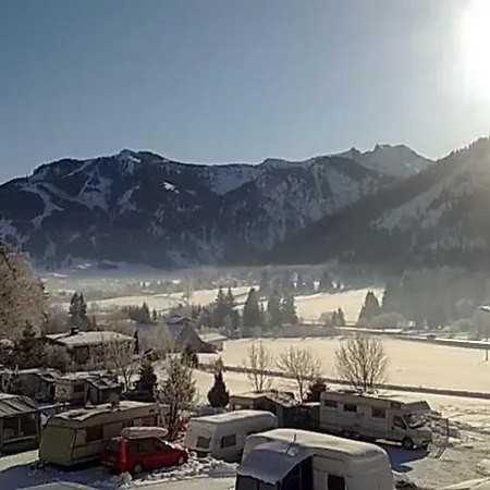 Apartmán Alpenwelt Tannheimer Tal - Farbennest Mit Fruehstueck Teekueche *